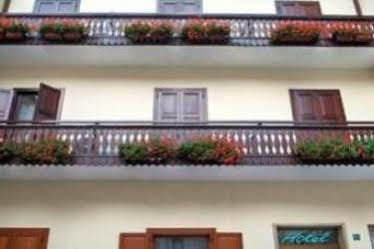 Hotel Cortina Mestre Eksteriør billede